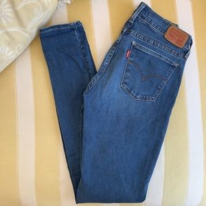Levi’s super skinny jeans
